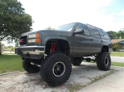 Sell Used 1993 GMC Yukon GT 4x4 2 Door Dark Red Grey GREAT SHAPE