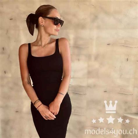 Lisa HOT Models You