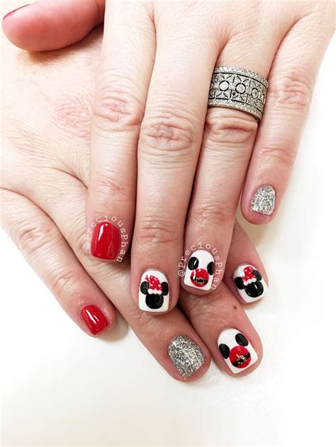 Mickey Mouse Nails Minnie Mouse Nails Christmas Nails Ornament Nails