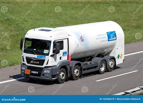 Linde Truck Editorial Stock Image Image Of Logistics 163465619