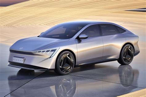 Nissan unveils electric saloon and electric SUV concepts for China ...