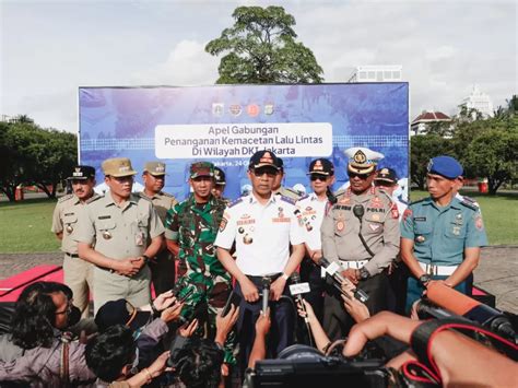 Pj Gubernur DKI Heru Sarankan Warga WFH Jika Ada Potensi Hujan Lebat