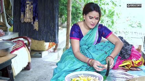 Erotic Bihari Bhabhi Wants Two Big Cock For Sex When Her Husband Not