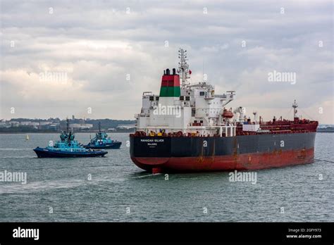 Tugs Assisting Oil Tanker Ostensjo Rederi Towage Ostensjo Rederi