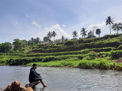 Wisata Curug Goong Mandalawangi Lokasi Rute Dan Harga