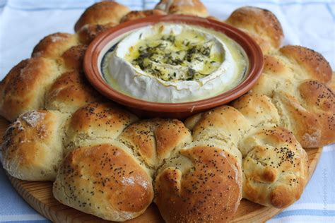 P O Queijo Camembert No Forno Da Horta Para A Cozinha