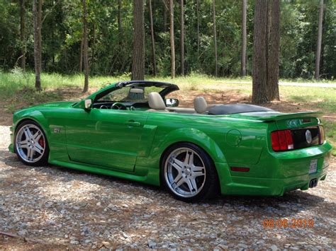 2005 Ford Mustang Convertible at Houston 2020 as F174 - Mecum Auctions