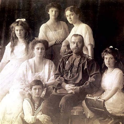 VYVRAŽDĚNÍ carské rodiny - Šíp