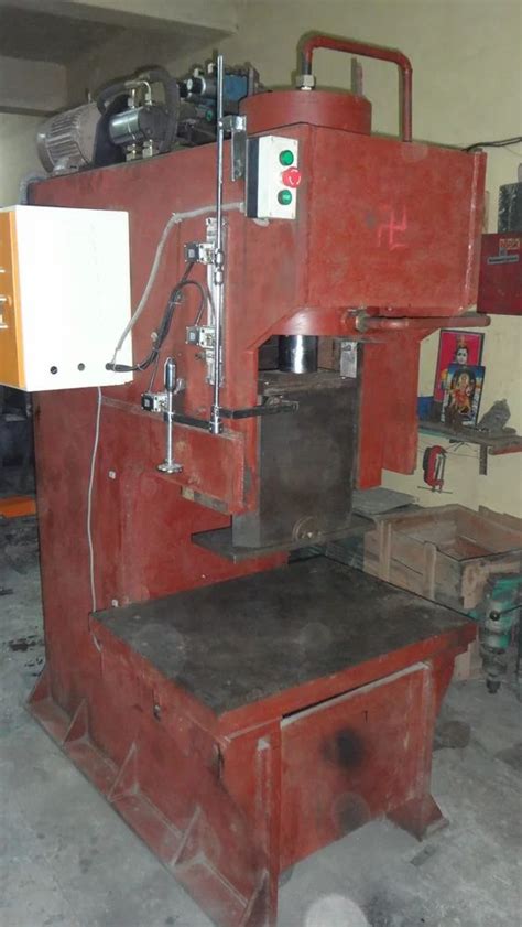 Hydraulic Power Press Capacity Ton Phase At In Surat