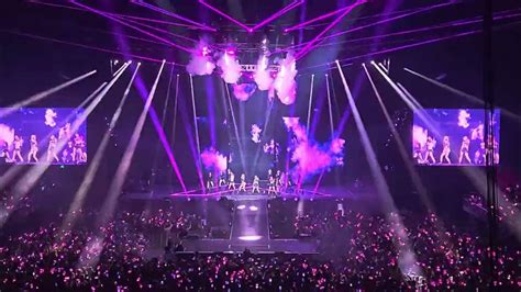 Born Pink World Tour Sydney Australia Pink Venom Youtube