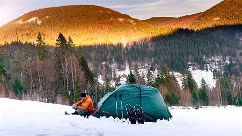 Camping in Snow: Top 6 Important Tips You Should Not Ignore