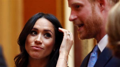 Meghan Markle jednak nie jest w ciąży bliźniaczej Urodzi dziewczynkę