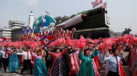 Desfile Militar Y Bailes Tradicionales Cómo Celebró Corea Del Norte Su Fiesta Más Importante