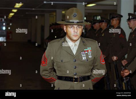 El Sargento De Estado Mayor Ssgt T Warren Pelot N Plt