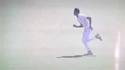 Watch Rahul Dravids Son Samit Impresses With Bowling Skills In U 19