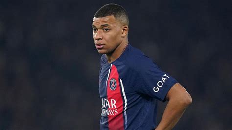 La jugarreta del PSG a Mbappé y su familia si en enero ficha por el