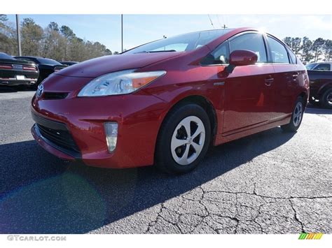 2013 Barcelona Red Metallic Toyota Prius Two Hybrid 124731919 Photo 3