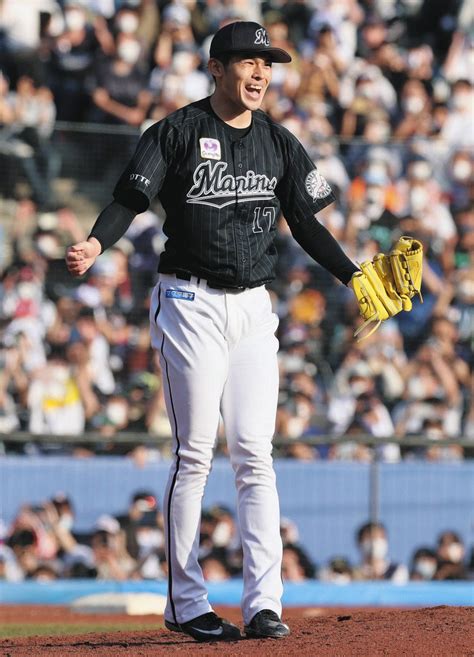 【写真】佐々木朗希、完全試合達成！ 歓喜の瞬間：中日スポーツ・東京中日スポーツ