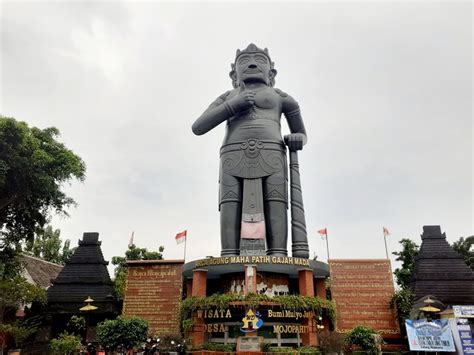 Mojokerto Punya Patung Gajah Mada Tertinggi Tapi Kok Dikritik