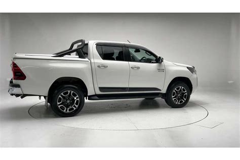 Sold Toyota Hilux Sr Double Cab In White Used Ute Moorooka Qld