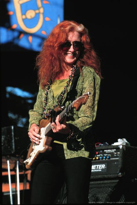 Bonnie Raitt Bonnie Raitt Female Singers Female Musicians