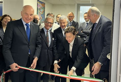 Policlinico Di Palermo Inaugurata La Risonanza Magnetica 3 Tesla La