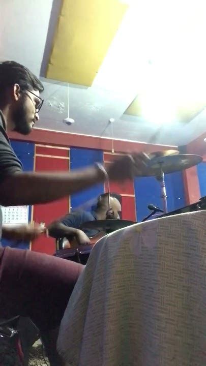 සුදු පරවි රෑන සේ Sudu Paravi Rana Se Live Drum Cover Player