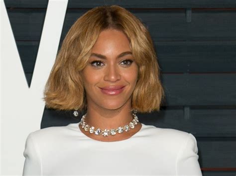 Mathew Knowles: Beyoncé ignores rumours | You