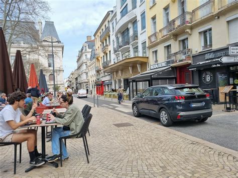 Saint Étienne Fin des voitures à Jean Jaurès la place sera désormais