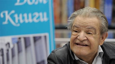 Писатель Водолазкин: Несмотря на почтенный возраст, Искандер был полон ...