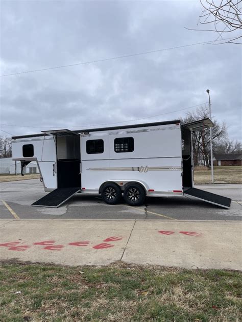 Reverse Slant Load Trailers Turnbow Custom Luxury Horse Trailers Oklahoma