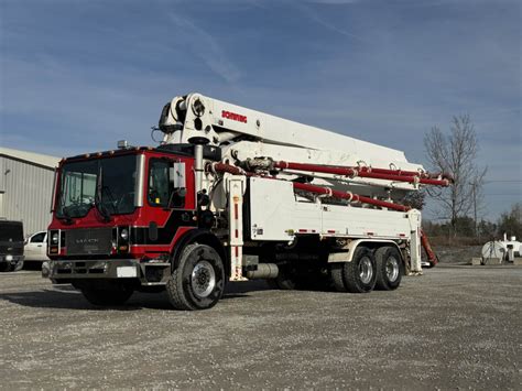 2004 39m Schwing On 2005 MACK Global Concrete Pumps