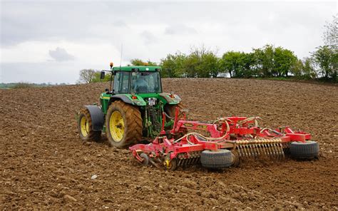 Machinery Focus: Contracting in Kilkenny with the Hughes Brothers