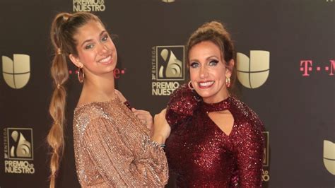 La hija de Lili Estefan causa sensación con su icónico vestido