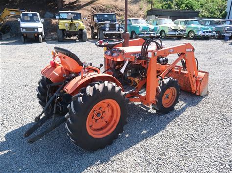 Kubota B7100 Tractor 4wd Wloader Kenmore Heavy Equipment