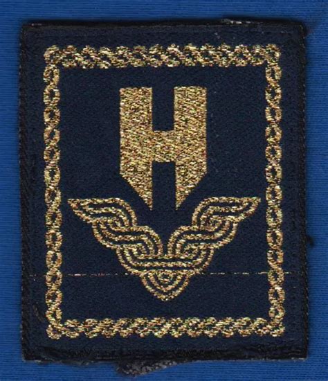 Arm E Croate Officiers Manteau Et Uniforme D Hiver Insignes De