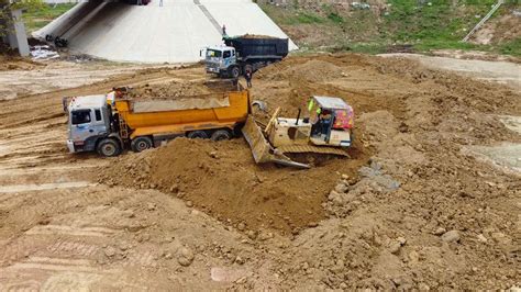 Ep Update By Bulldozer Liugong Working Soil Cleaning And Heavy Dump