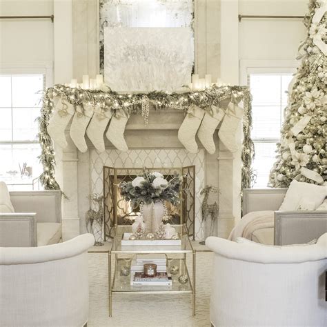 Elegant Living Room Christmas Decorations | Home Design & Lifestyle | Maune Legacy