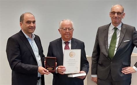 Ehren Medaille der DGFF Lipid Liga für Herrn Univ Prof em Dr med