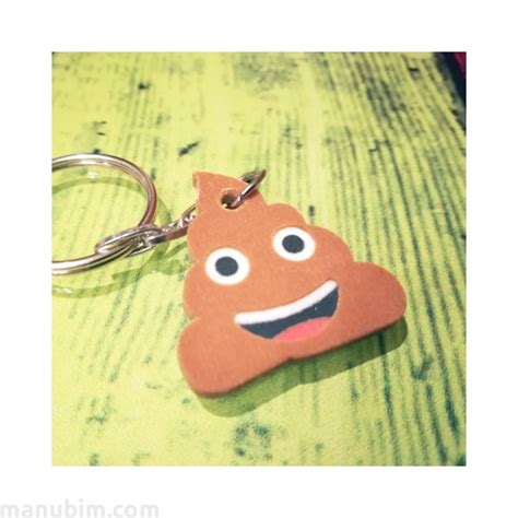 3D printed Pile of Poo Emoji Keychain - creative gift (DIY).