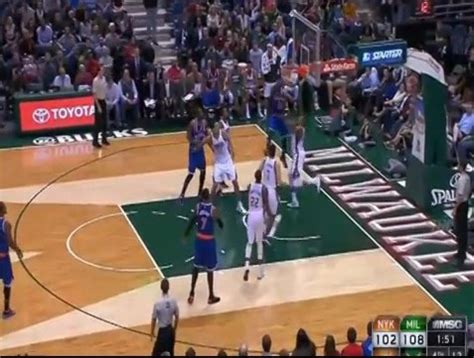 Iman Shumpert With the Crossover & Dunk On Giannis (Video ...