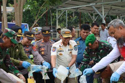 Polres Bangkep Musnahkan Barang Bukti Sabu Minuman Keras Dan Ribuan