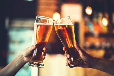 Investigadores Seleccionan Voluntarios Para Beber Cerveza Durante 56