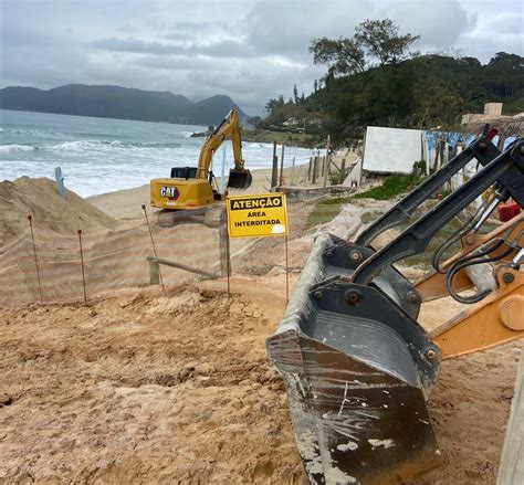 Praia De Florian Polis Ganha Obra De Mais De R Milh Es Para Conter