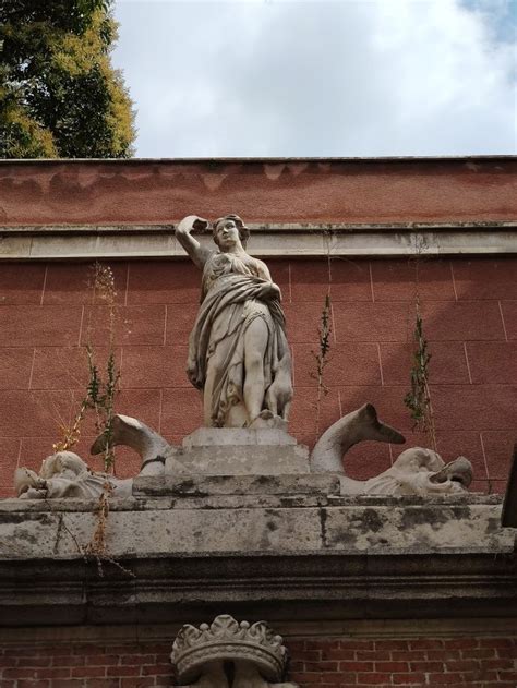 Fuente De Diana Cazadora Fountain Of Diana Huntress