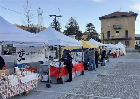 Degustando L Italia Il Mercatino Dei Sapori Torna A Cuveglio Con