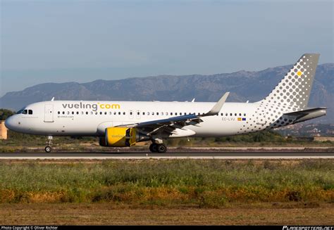 Ec Lvu Vueling Airbus A Wl Photo By Oliver Richter Id