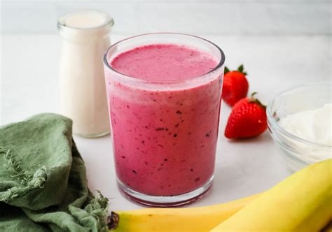 Banana Berry Smoothie - I Heart Vegetables