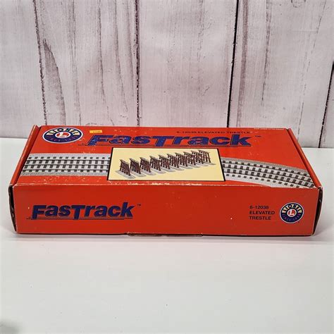 LIONEL FASTRACK ELEVATED TRESTLE SET Train Track Piers Truss Graduated