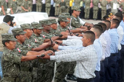 El Soldado Ciudadano Del Post Conflicto Armado Interno En El Perú Revista Memoria Pucprevista